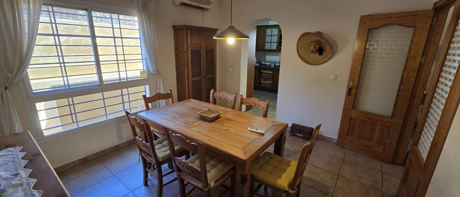 5 soveværelse Semi-Rækkehus til salg i Alhaurin de la Torre - € 645.000 (Ref: 10004978)