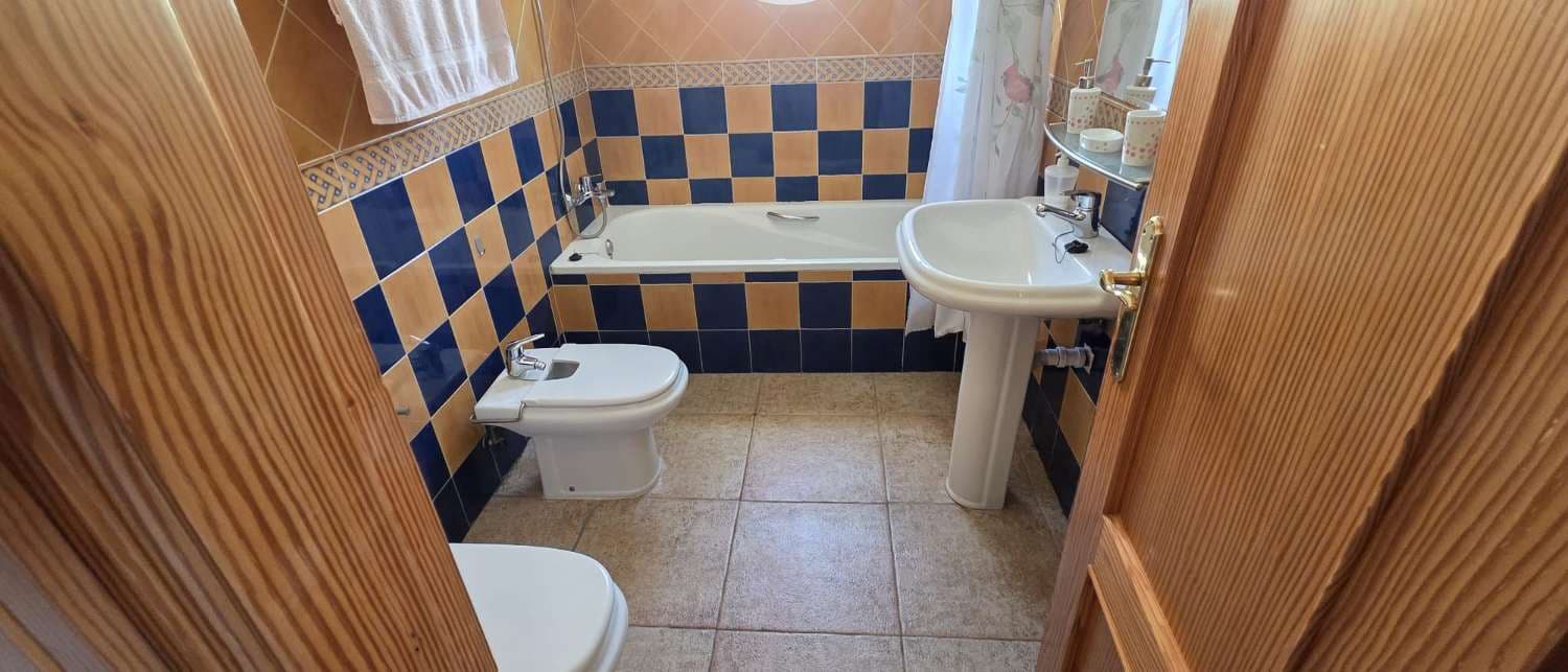 5 soveværelse Semi-Rækkehus til salg i Alhaurin de la Torre - € 645.000 (Ref: 10004978)