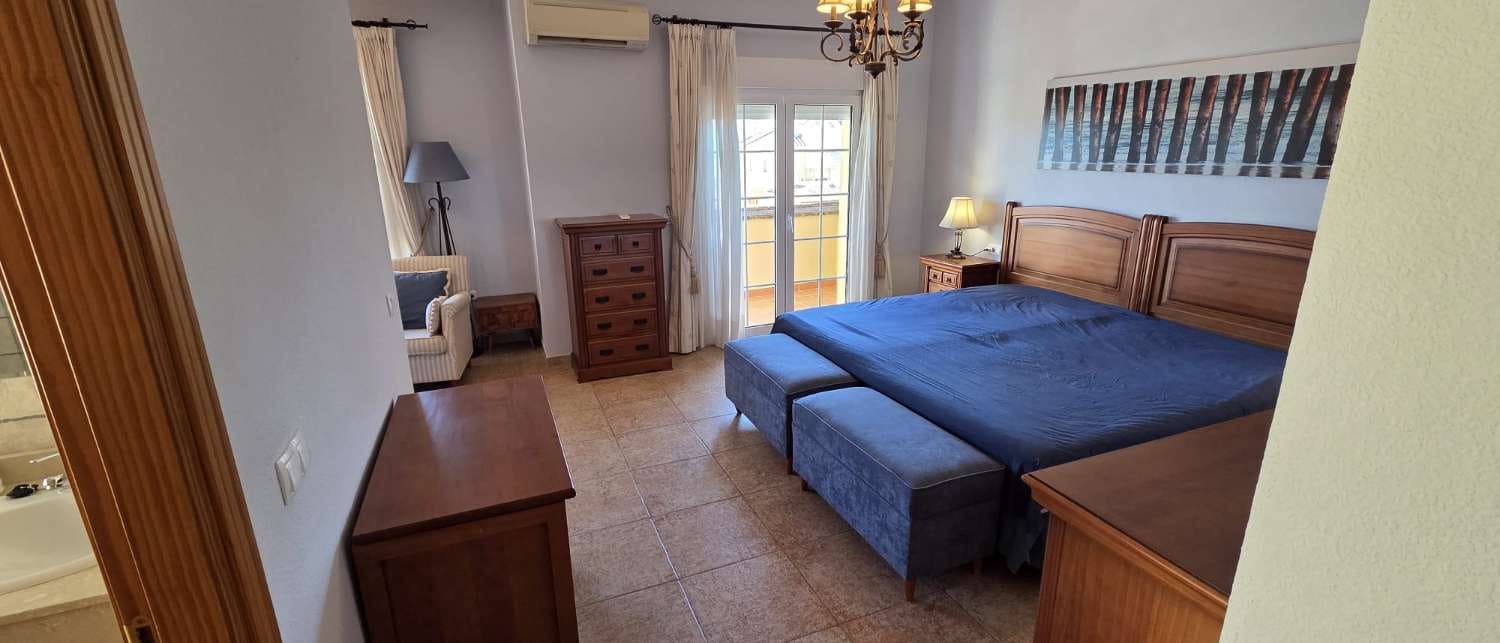 5 soveværelse Semi-Rækkehus til salg i Alhaurin de la Torre - € 645.000 (Ref: 10004978)