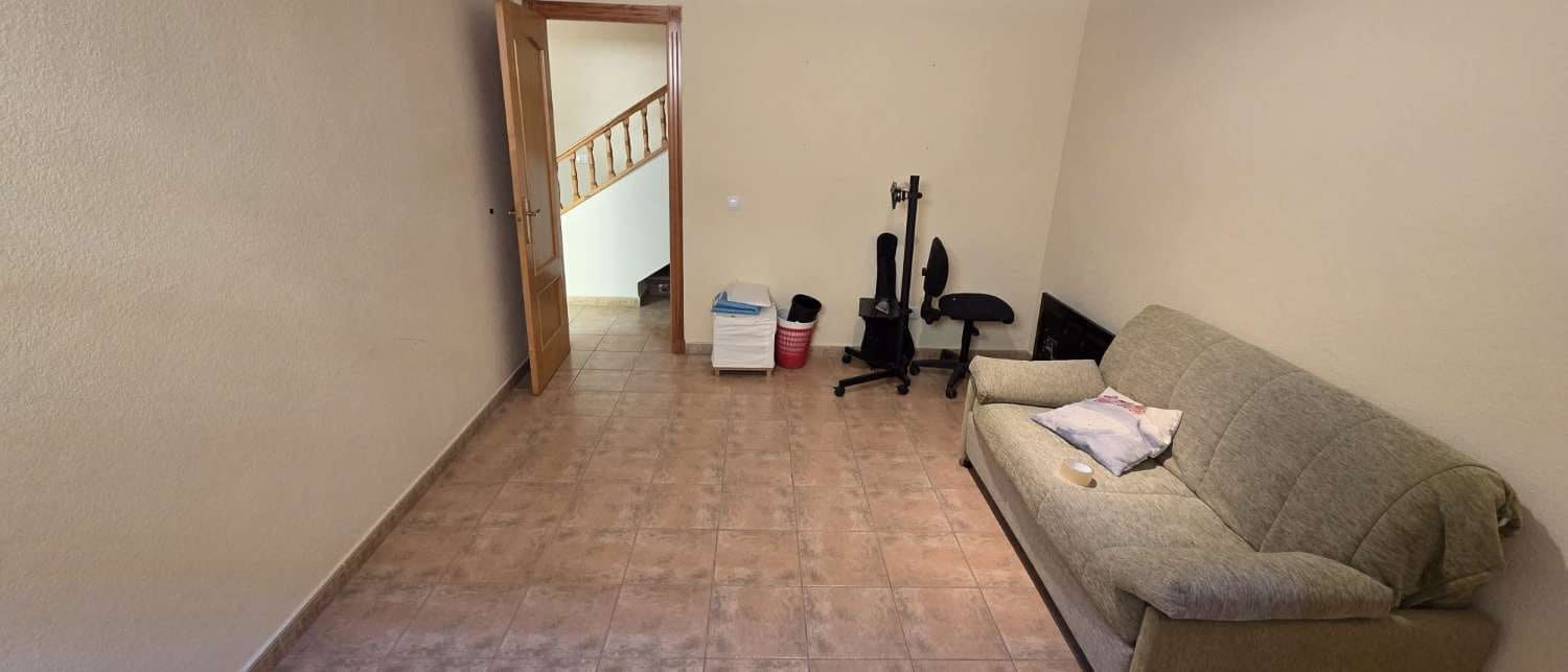 5 soveværelse Semi-Rækkehus til salg i Alhaurin de la Torre - € 645.000 (Ref: 10004978)