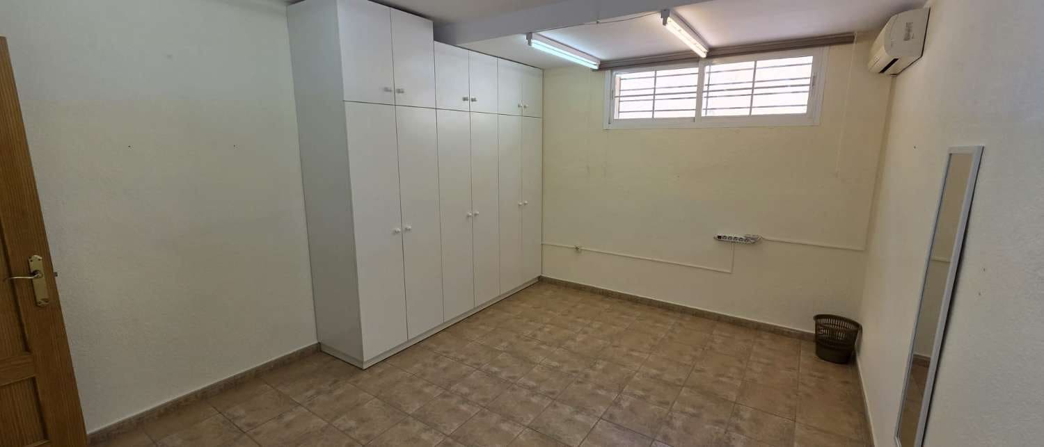 5 soveværelse Semi-Rækkehus til salg i Alhaurin de la Torre - € 645.000 (Ref: 10004978)