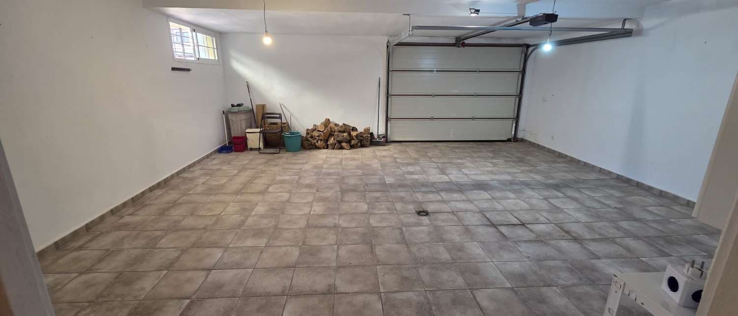 5 soveværelse Semi-Rækkehus til salg i Alhaurin de la Torre - € 645.000 (Ref: 10004978)