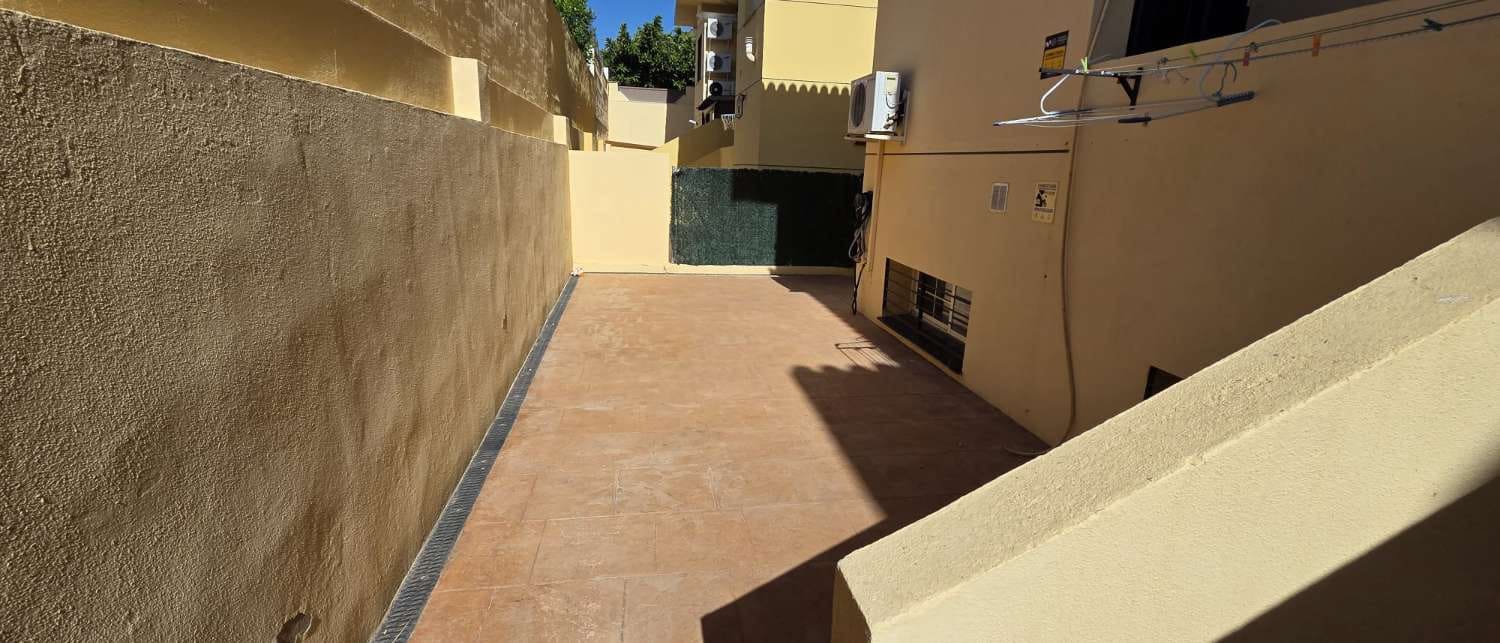 5 soveværelse Semi-Rækkehus til salg i Alhaurin de la Torre - € 645.000 (Ref: 10004978)