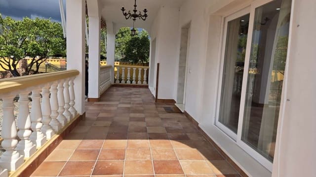 5 Zimmer Villa zu vermieten in Alhaurín de la Torre mit Pool Garage - 3.500 € (Ref: 10044422)