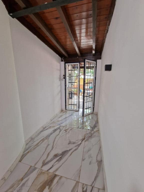 5 Zimmer Villa zu vermieten in Alhaurin de la Torre mit Pool Garage - 3.500 € (Ref: 10044422)
