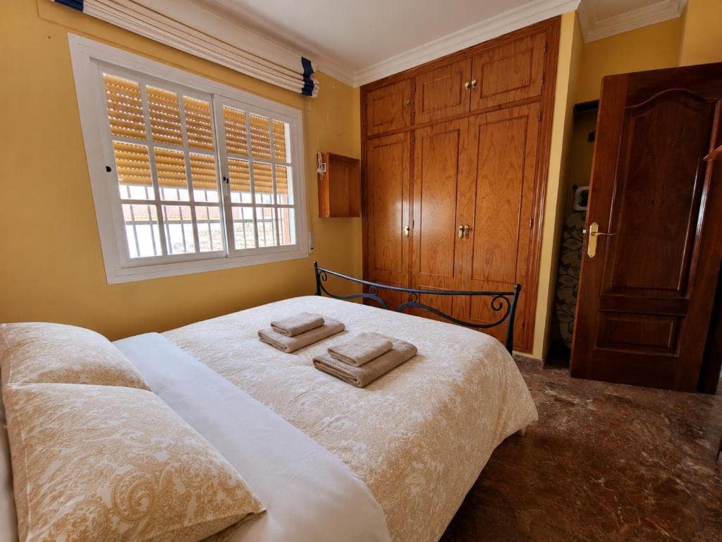 5 Zimmer Villa zu vermieten in Alhaurin de la Torre mit Pool Garage - 3.500 € (Ref: 10044422)
