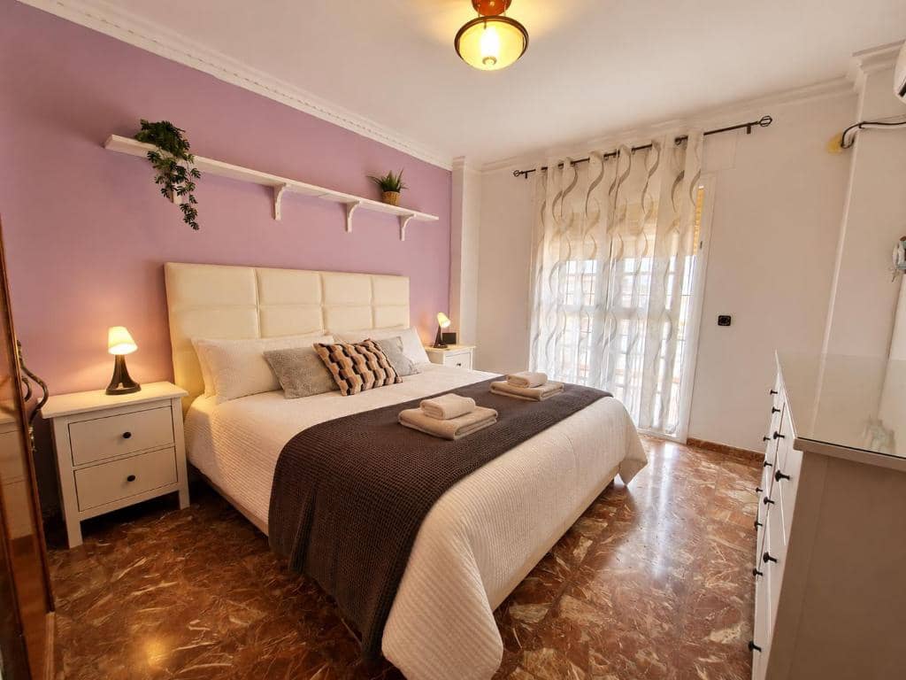 5 Zimmer Villa zu vermieten in Alhaurin de la Torre mit Pool Garage - 3.500 € (Ref: 10044422)