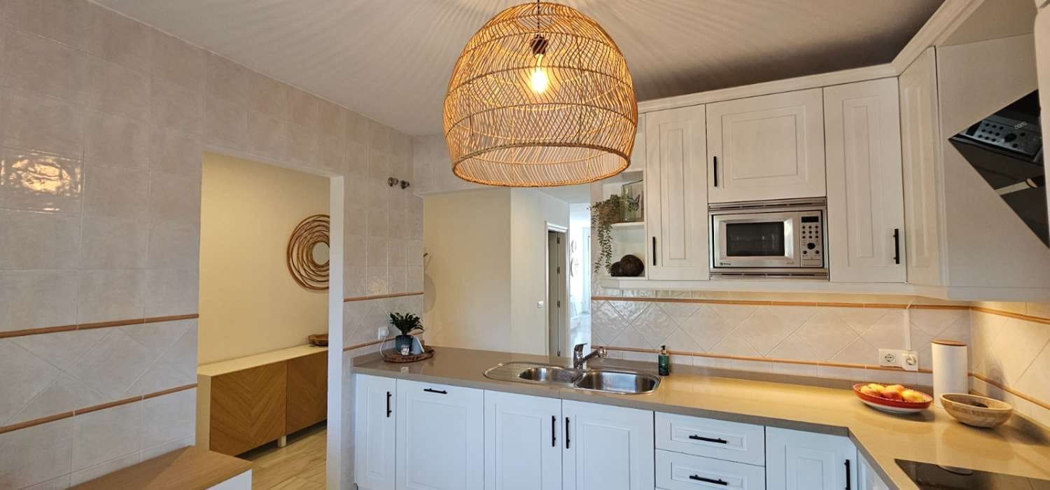 2 soverom Rekkehus til leie i Alhaurin de la Torre med svømmebasseng garasje - € 2 290 (Ref: 10048695)