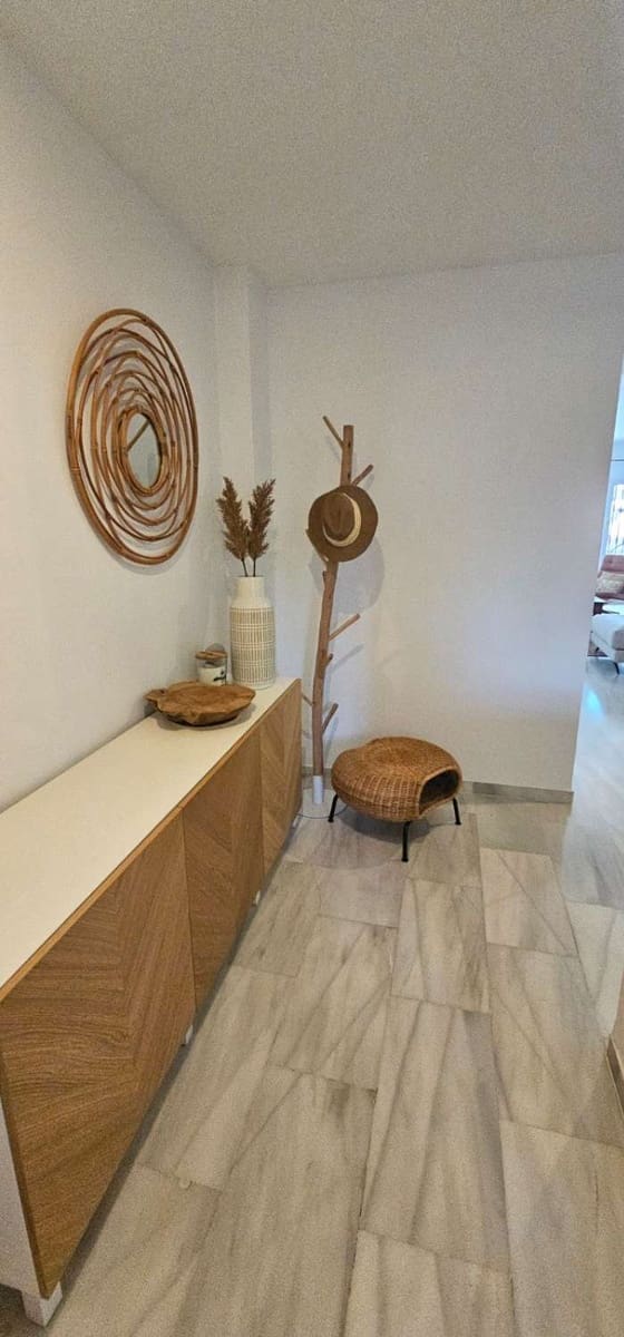 2 soverom Rekkehus til leie i Alhaurin de la Torre med svømmebasseng garasje - € 2 290 (Ref: 10048695)