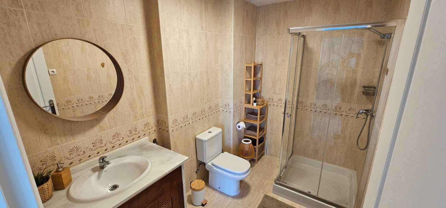2 soverom Rekkehus til leie i Alhaurin de la Torre med svømmebasseng garasje - € 2 290 (Ref: 10048695)