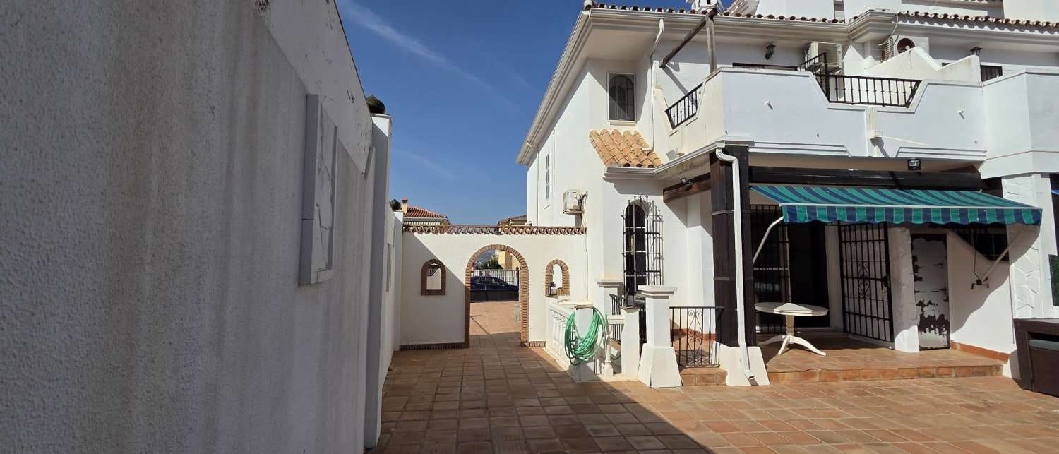 3 Zimmer Doppelhaus zu verkaufen in Alhaurin de la Torre mit Pool Garage - 505.000 € (Ref: 10061222)