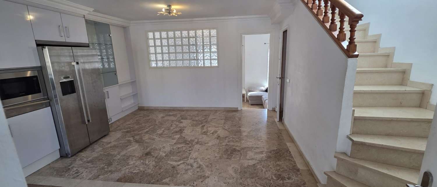 3 Zimmer Doppelhaus zu verkaufen in Alhaurin de la Torre mit Pool Garage - 505.000 € (Ref: 10061222)