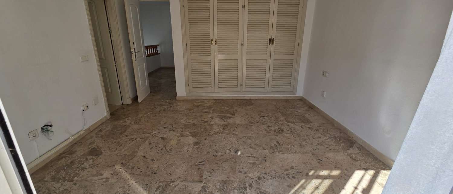 3 Zimmer Doppelhaus zu verkaufen in Alhaurin de la Torre mit Pool Garage - 505.000 € (Ref: 10061222)