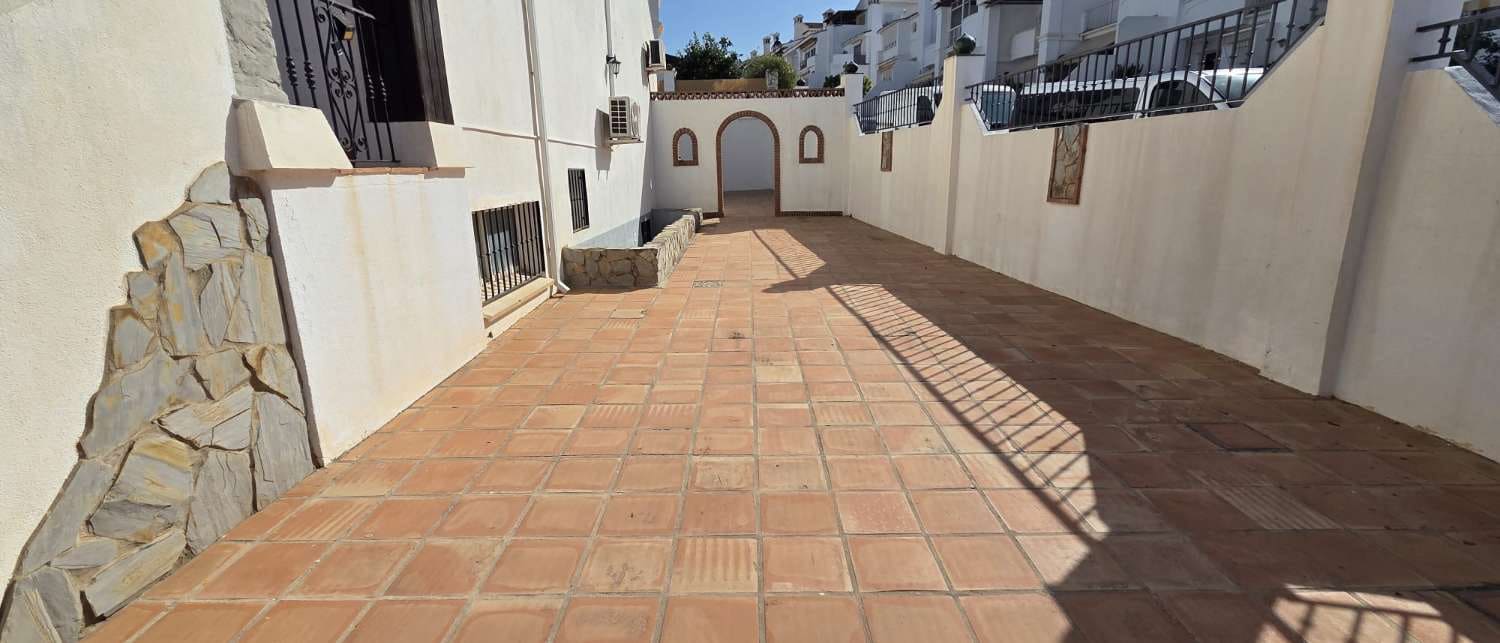 3 Zimmer Doppelhaus zu verkaufen in Alhaurin de la Torre mit Pool Garage - 505.000 € (Ref: 10061222)