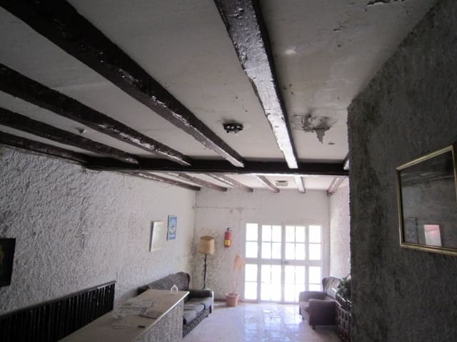 12 sovrum Kommersiell till salu i Alhaurín de la Torre - 750 000 € (Ref: 10061226)