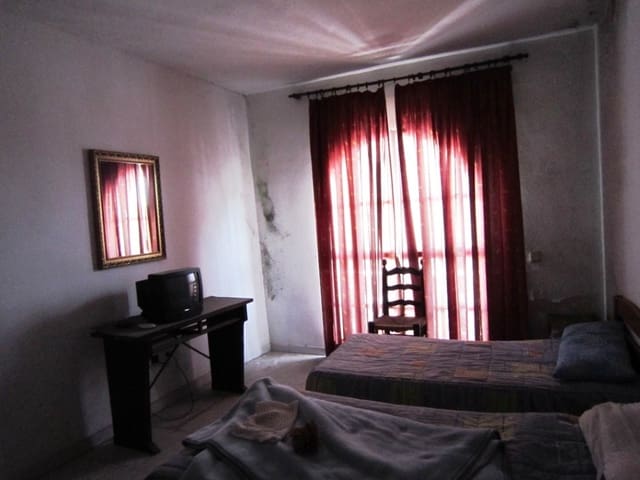 12 sovrum Kommersiell till salu i Alhaurín de la Torre - 750 000 € (Ref: 10061226)