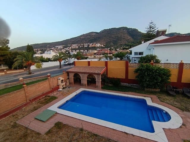 4 soveværelse Villa til salg i Alhaurín de la Torre med swimmingpool - € 1.200.000 (Ref: 10077571)