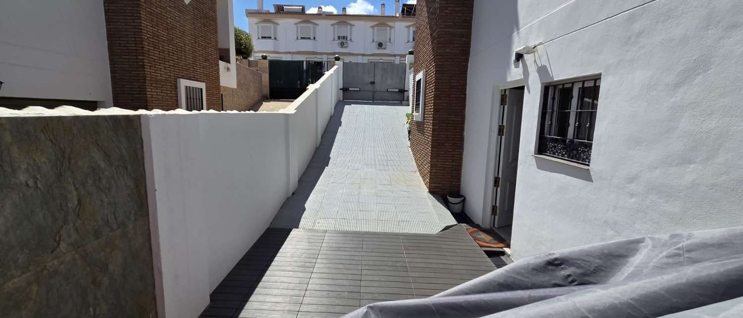 5 sovrum Semi-fristående Villa att hyra i Alhaurin de la Torre med pool garage - 2 500 € (Ref: 10097497)
