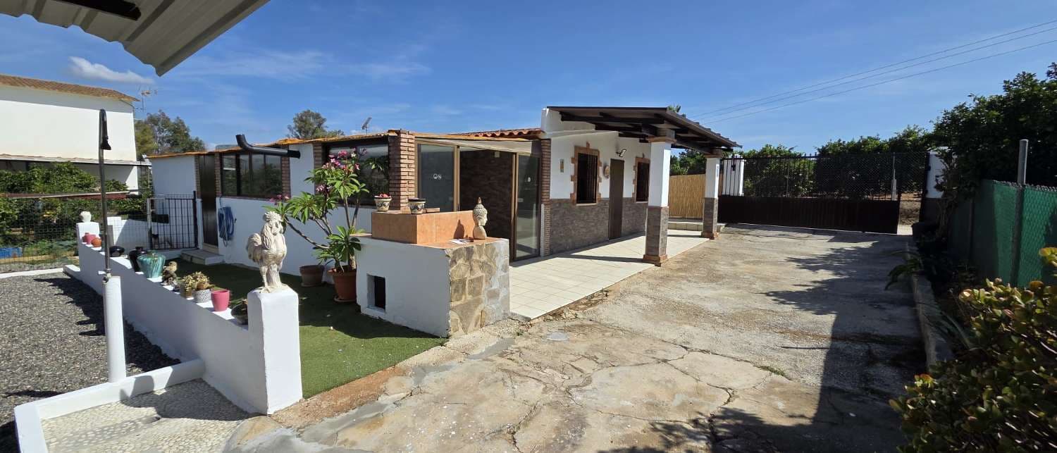 2 bedroom Finca/Country House for rent in Alhaurin de la Torre with pool garage - € 1,350 (Ref: 10123378)