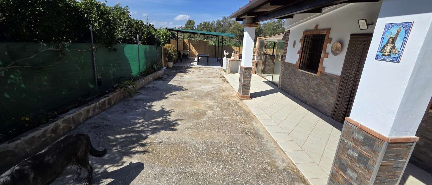 2 bedroom Finca/Country House for rent in Alhaurin de la Torre with pool garage - € 1,350 (Ref: 10123378)