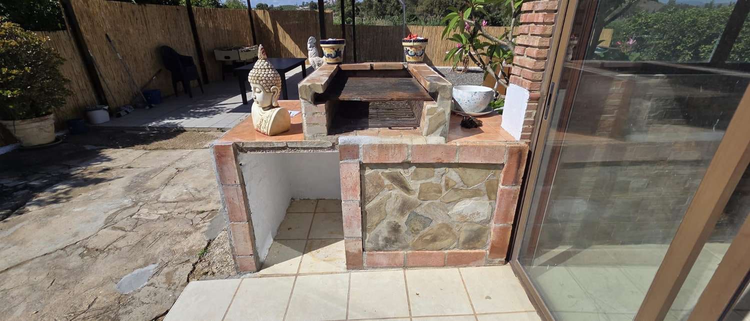 2 bedroom Finca/Country House for rent in Alhaurin de la Torre with pool garage - € 1,350 (Ref: 10123378)