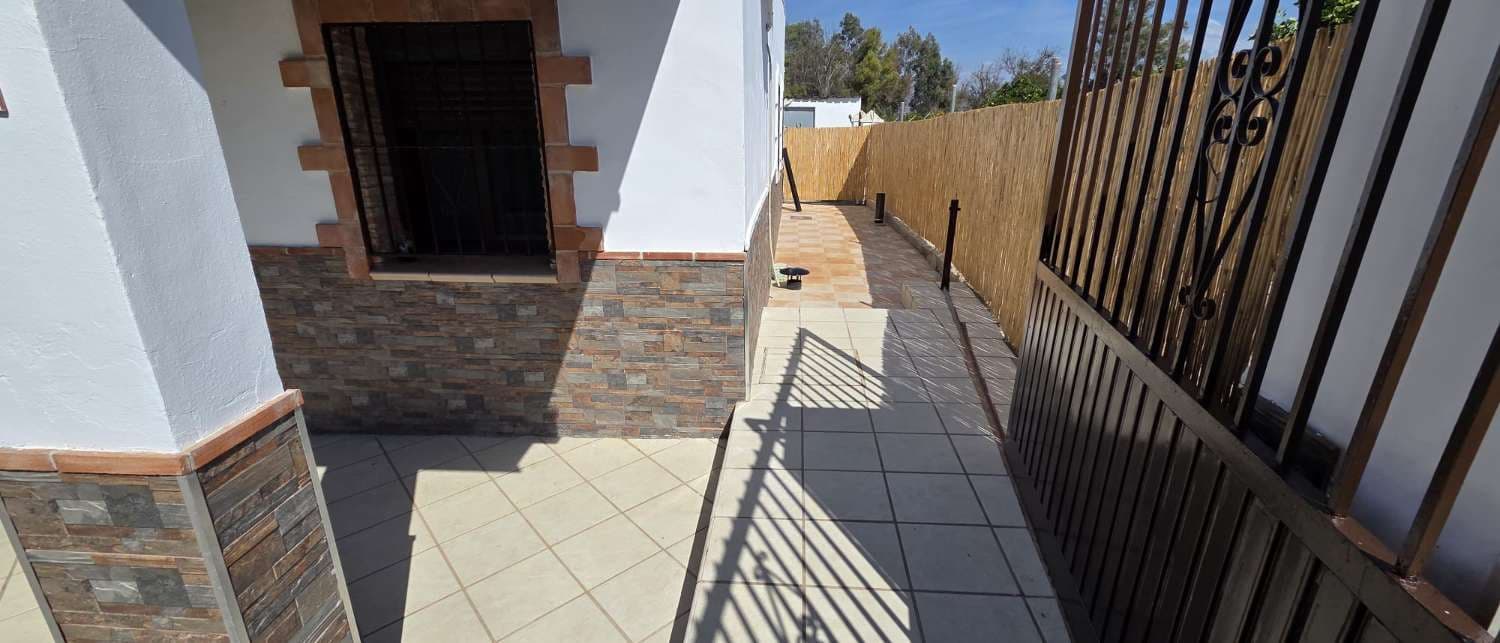 2 bedroom Finca/Country House for rent in Alhaurin de la Torre with pool garage - € 1,350 (Ref: 10123378)