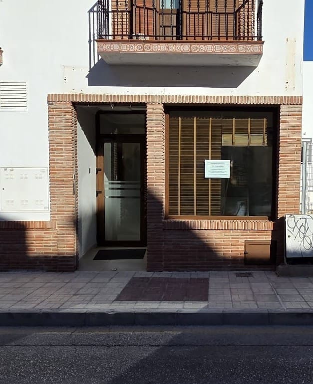 Commercieel te huur in Alhaurin de la Torre - € 1.950 (Ref: 10157187)
