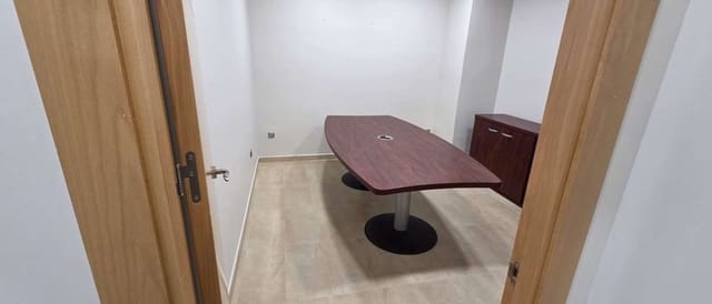 Commercieel te huur in Alhaurín de la Torre - € 1.950 (Ref: 10157187)