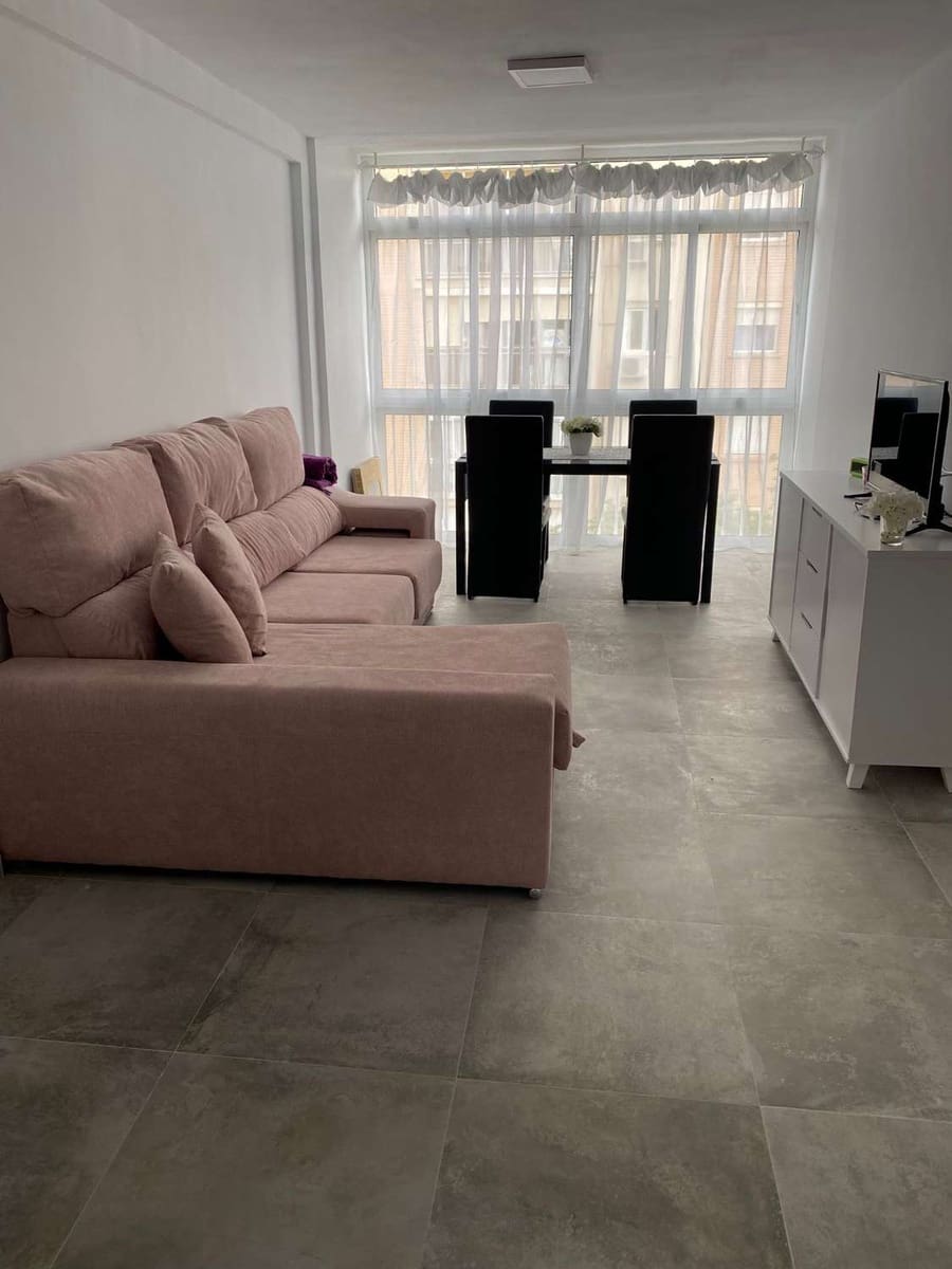 2 sypialnia Mieszkanie na sprzedaż w Miasto Malaga - 300 000 € (Ref: 3204791)