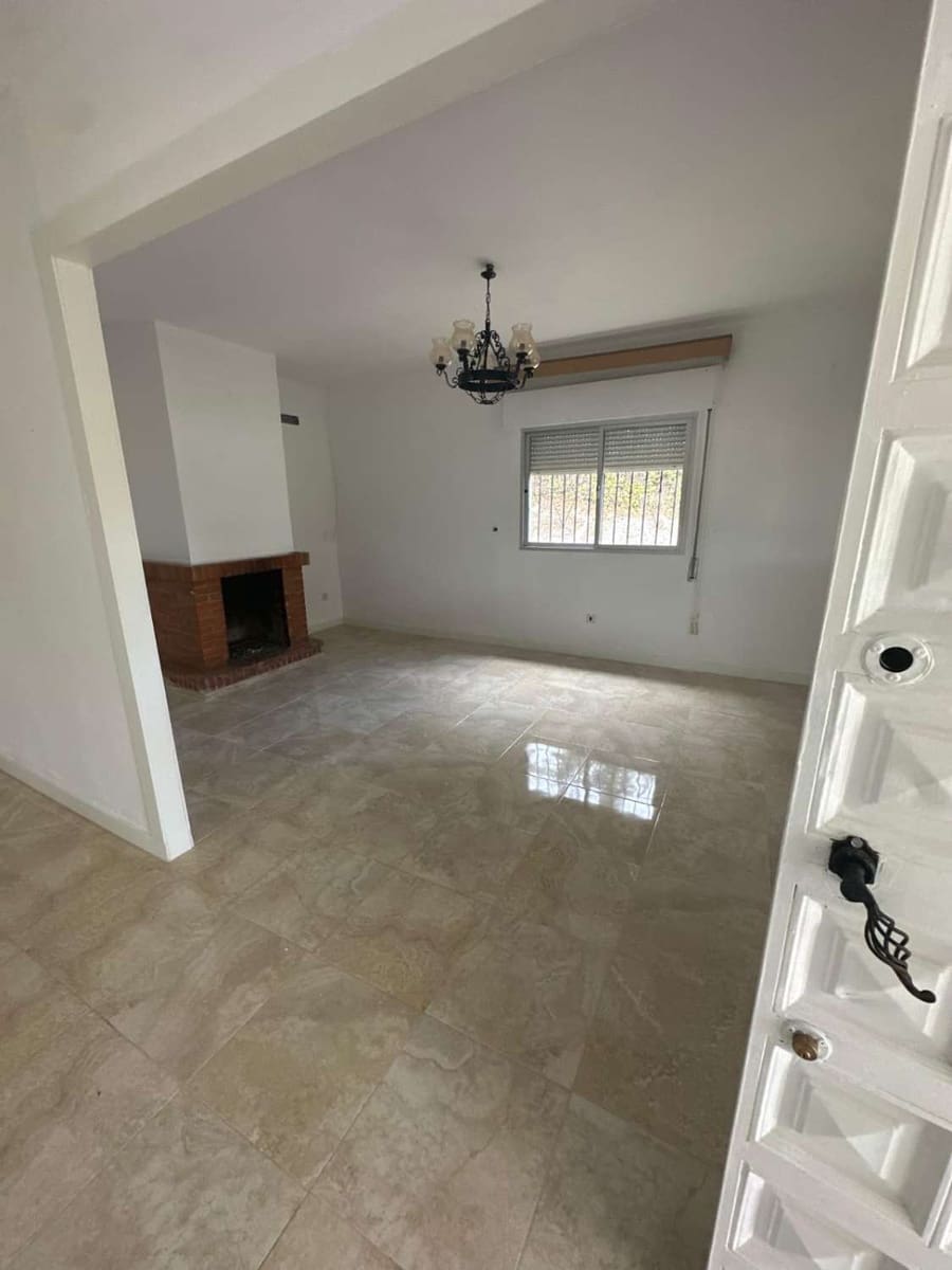 3 sypialnia Willa na sprzedaż w Alora z basenem - 370 000 € (Ref: 3215297)