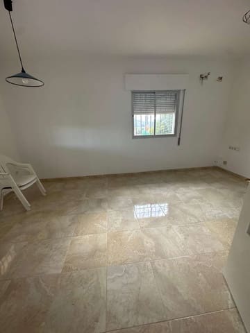 3 sypialnia Willa na sprzedaż w Alora z basenem - 370 000 € (Ref: 3215297)