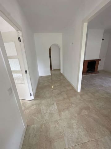 3 sypialnia Willa na sprzedaż w Alora z basenem - 370 000 € (Ref: 3215297)