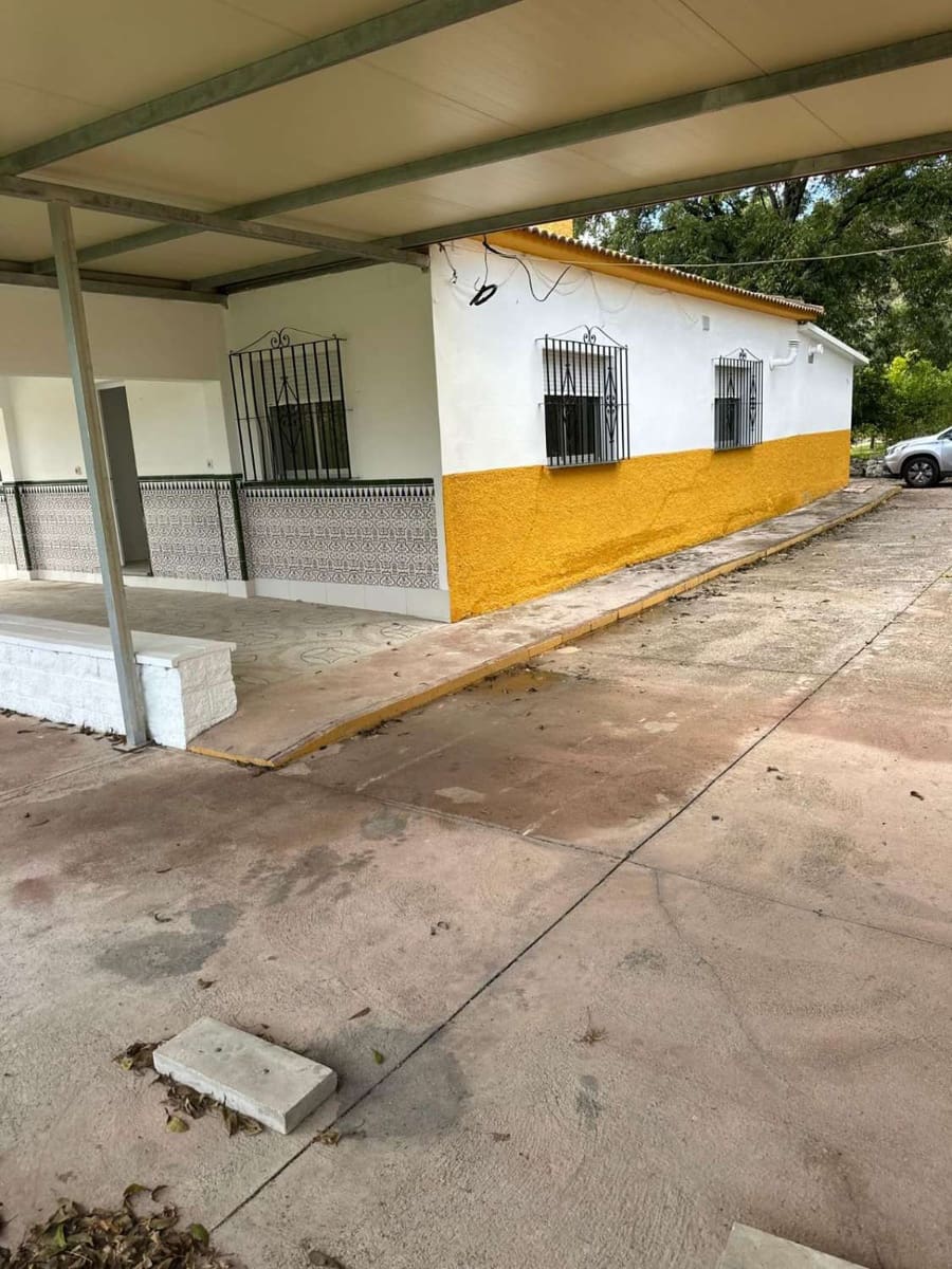 3 sypialnia Willa na sprzedaż w Alora z basenem - 370 000 € (Ref: 3215297)