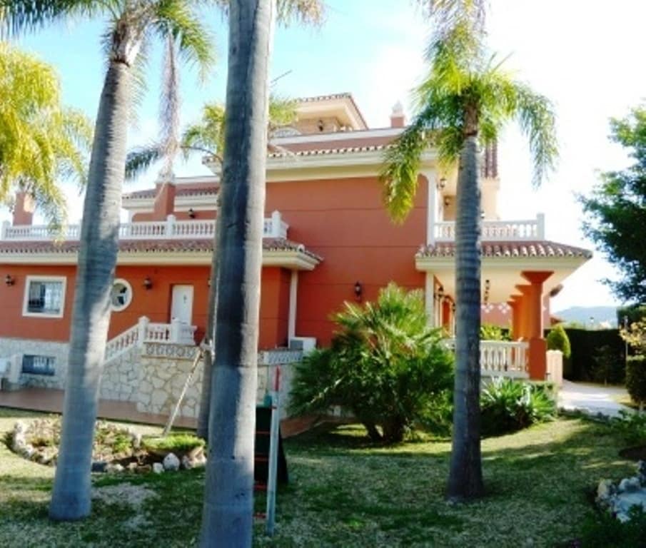 7 sovrum Villa till salu i Alhaurin de la Torre med pool - 1 490 000 € (Ref: 5221762)