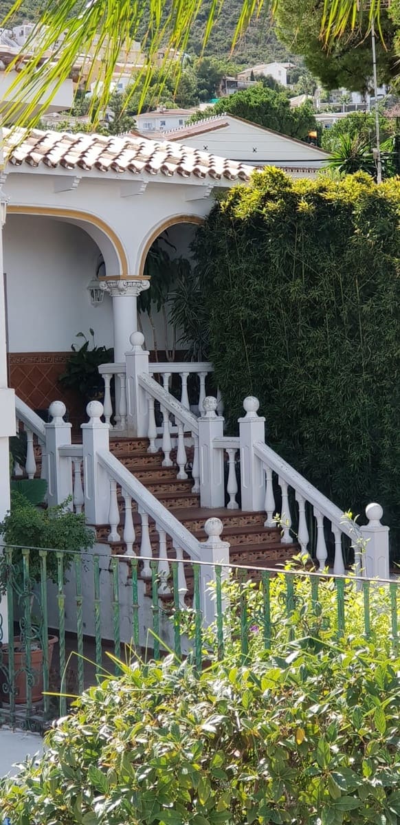 6 soveværelse Villa til salg i Alhaurin de la Torre med swimmingpool - € 838.950 (Ref: 5221797)