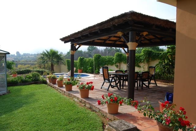 4 quarto Moradia para venda em Alhaurín de la Torre com piscina - 950 000 € (Ref: 5221846)