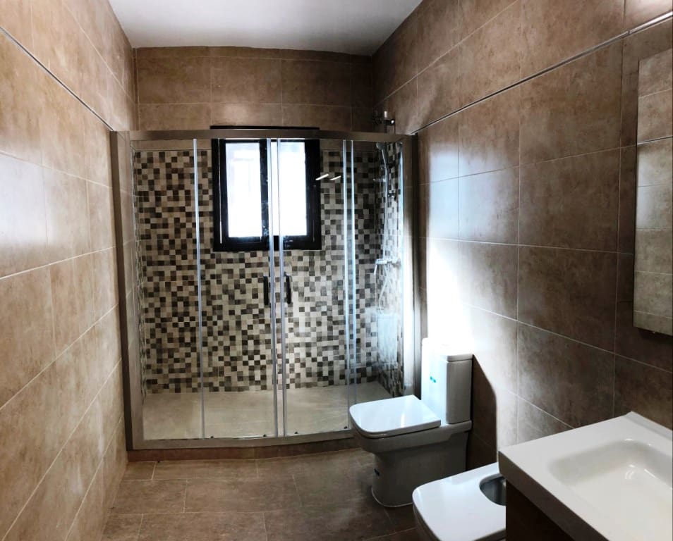 1 quarto Moradia para venda em Alhaurin de la Torre - 350 000 € (Ref: 5221870)