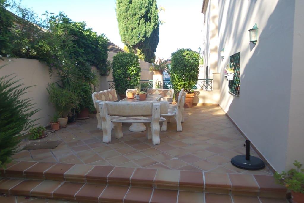 5 soveværelse Villa til salg i Alhaurin de la Torre med swimmingpool - € 1.178.550 (Ref: 5221929)