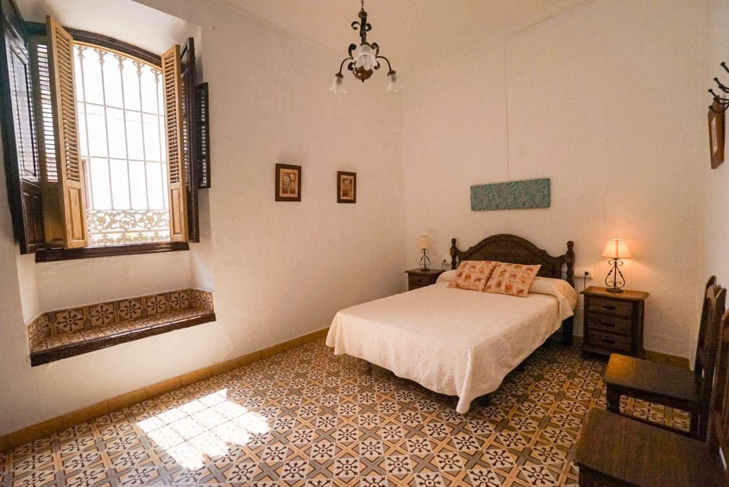 4 soveværelse Byhus til salg i Ardales med swimmingpool - € 375.000 (Ref: 5221951)