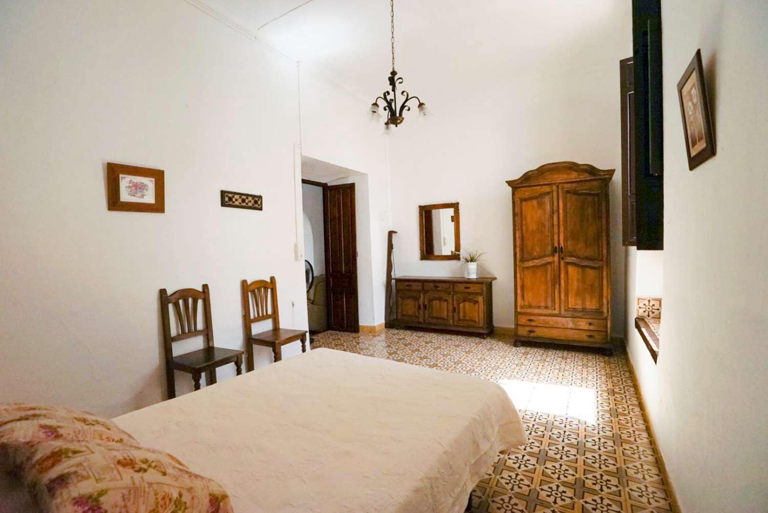 4 soveværelse Byhus til salg i Ardales med swimmingpool - € 375.000 (Ref: 5221951)