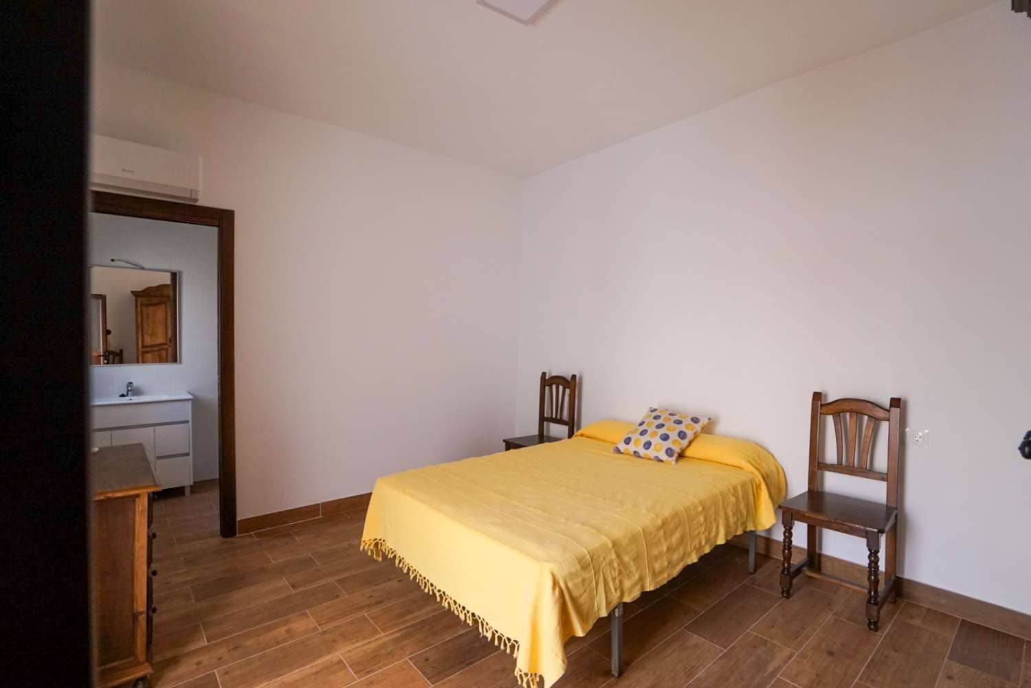 4 soveværelse Byhus til salg i Ardales med swimmingpool - € 375.000 (Ref: 5221951)