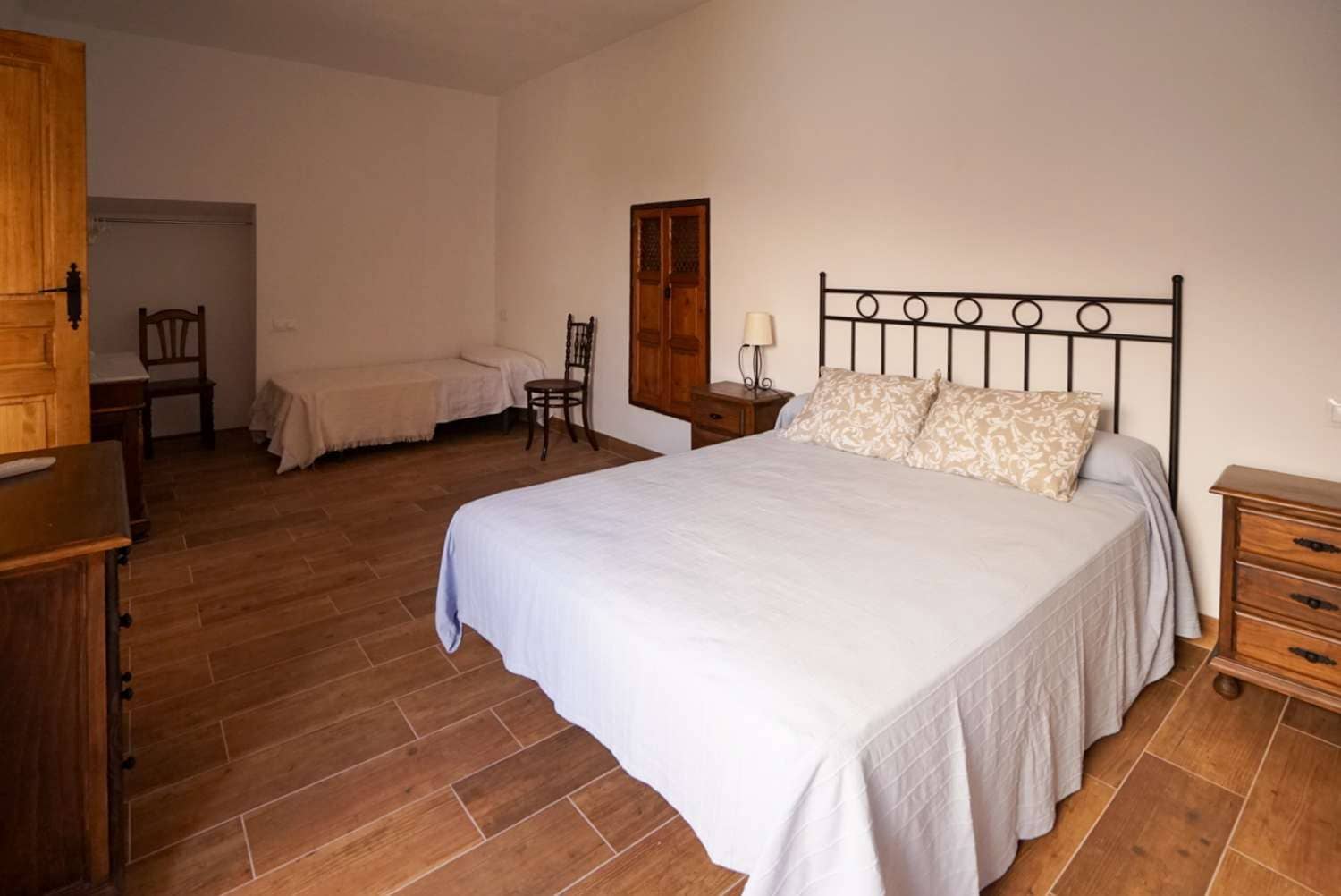 4 soveværelse Byhus til salg i Ardales med swimmingpool - € 375.000 (Ref: 5221951)