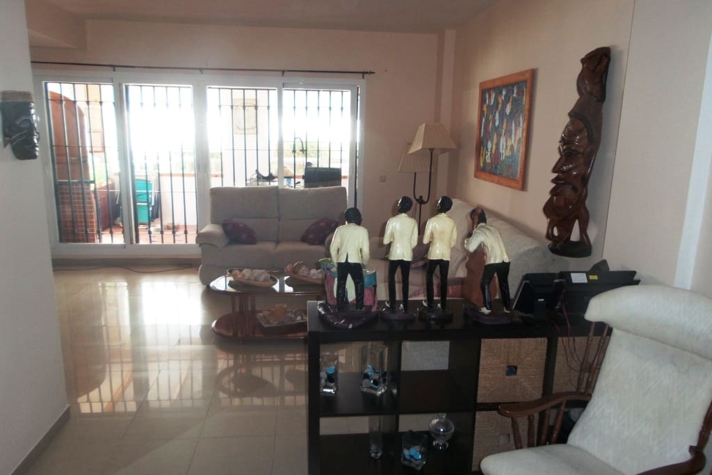 4 sypialnia Dom blizniak na sprzedaż w Alhaurin de la Torre z basenem - 550 000 € (Ref: 5221976)