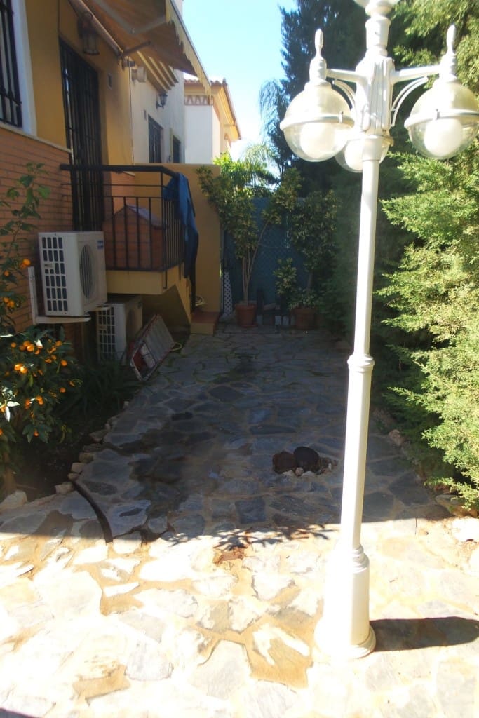 4 sypialnia Dom blizniak na sprzedaż w Alhaurin de la Torre z basenem - 550 000 € (Ref: 5221976)