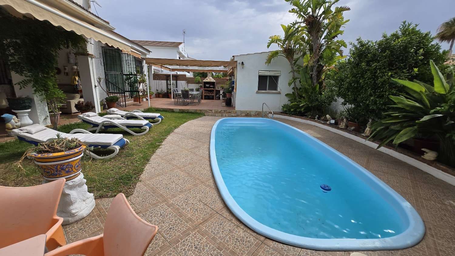 4 bedroom Villa for sale in Torremolinos with pool - € 790,000 (Ref: 5222100)