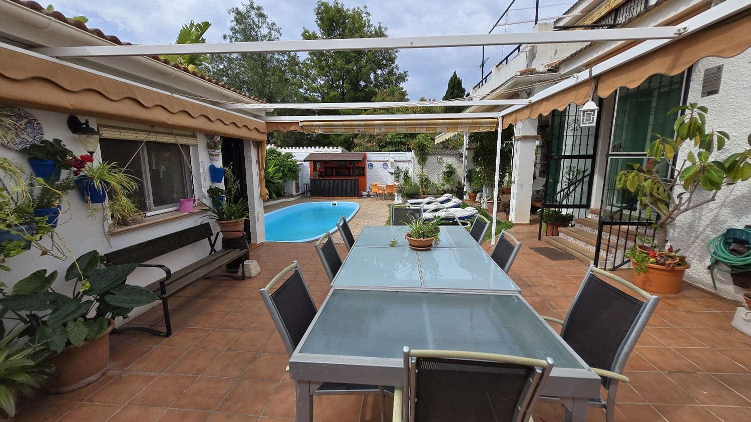 4 bedroom Villa for sale in Torremolinos with pool - € 790,000 (Ref: 5222100)