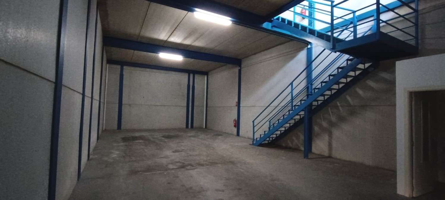 Azienda da affittare in Alhaurin de la Torre - 1.100 € (Rif: 5340540)