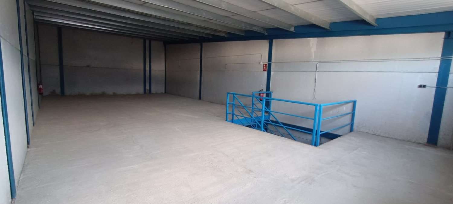 Azienda da affittare in Alhaurin de la Torre - 1.100 € (Rif: 5340540)