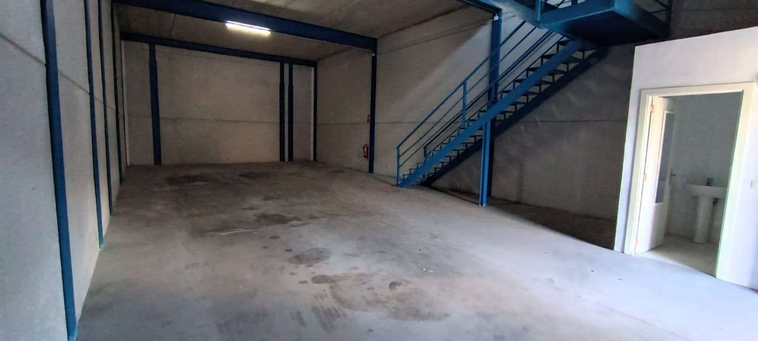 Azienda da affittare in Alhaurin de la Torre - 1.100 € (Rif: 5340540)