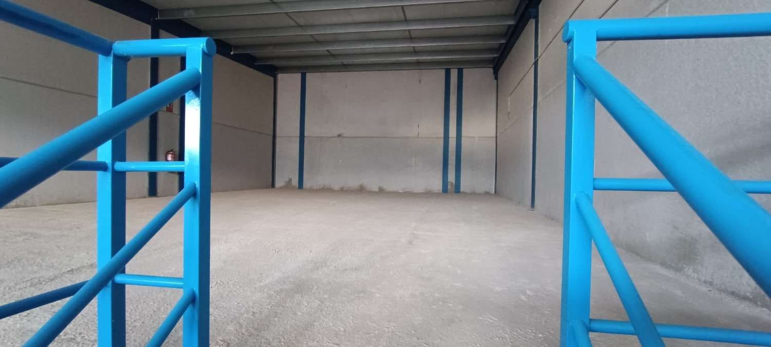 Azienda da affittare in Alhaurin de la Torre - 1.100 € (Rif: 5340540)